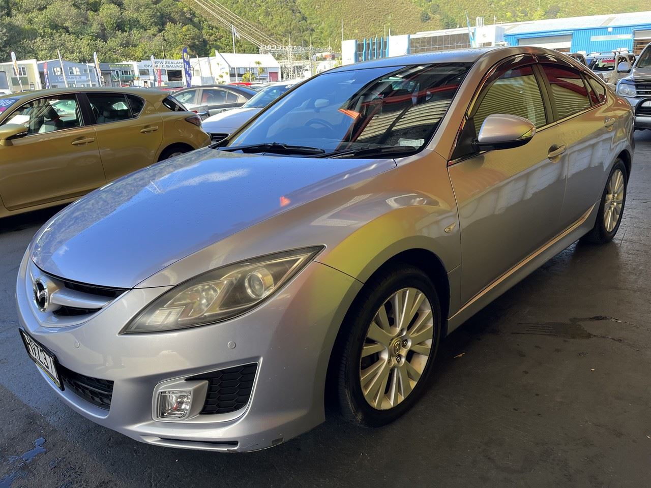 Vehicle image 3