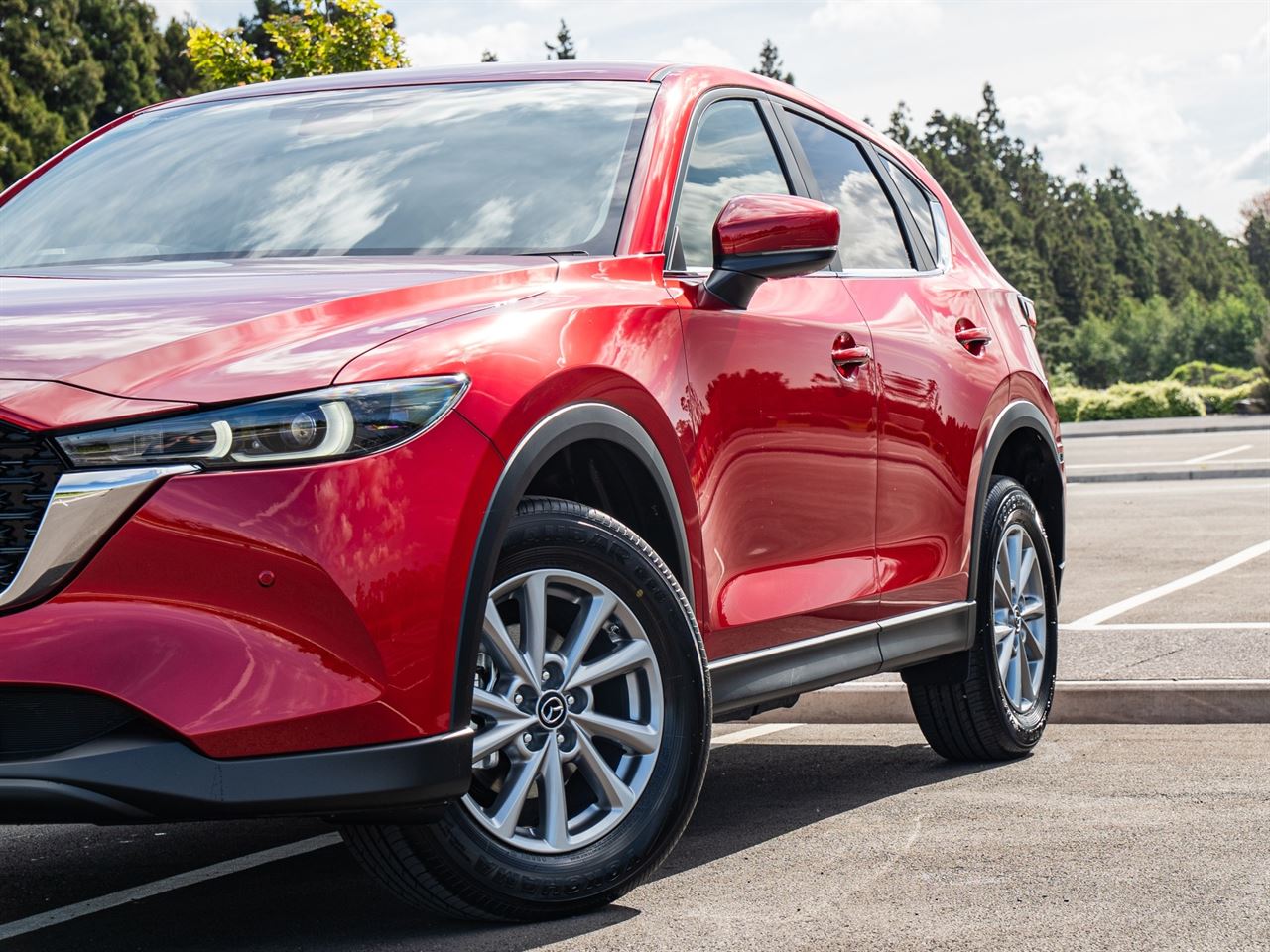 Vehicle image 5