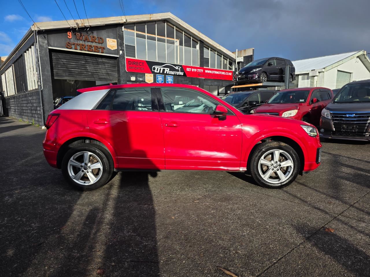 Vehicle image 4