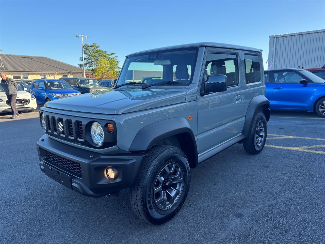 Vehicle image 5