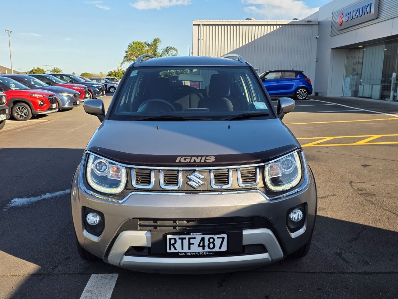 Vehicle image 3