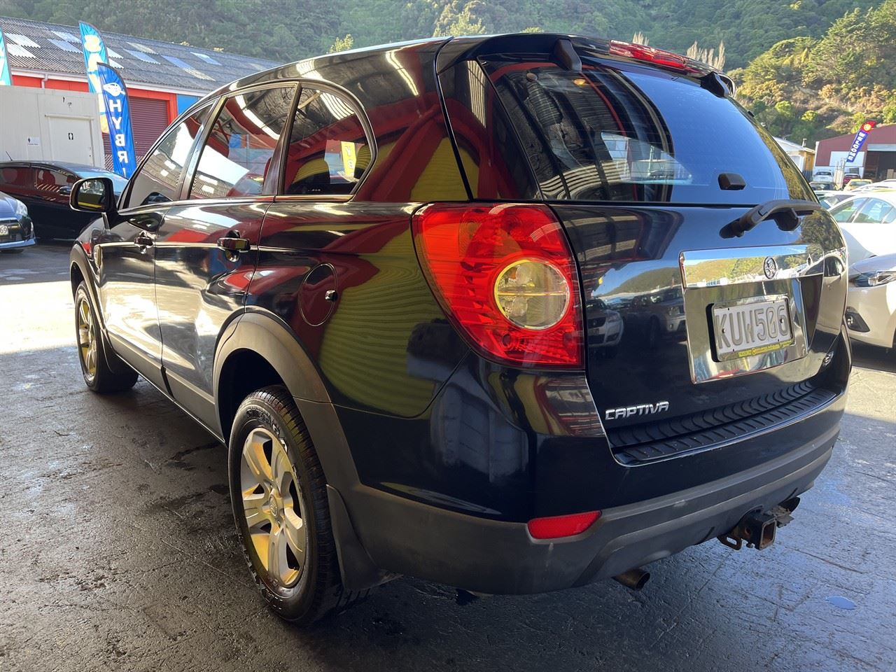 Vehicle image 4
