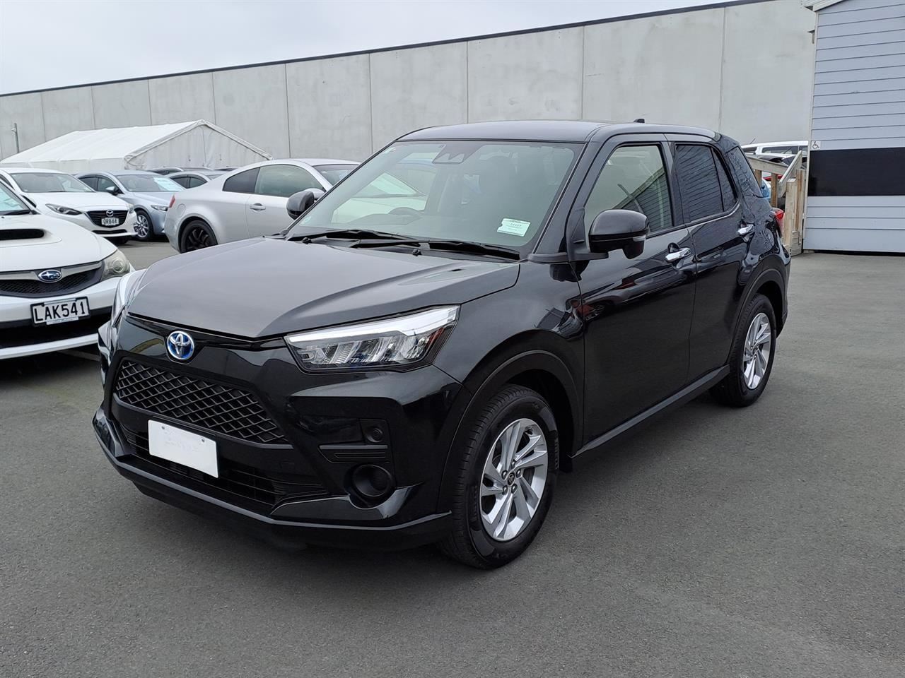 Vehicle image 3