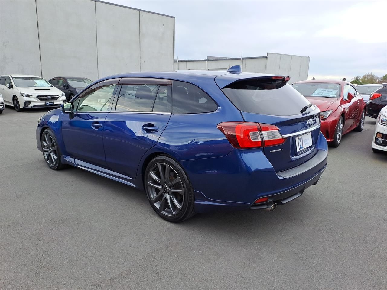 Vehicle image 5