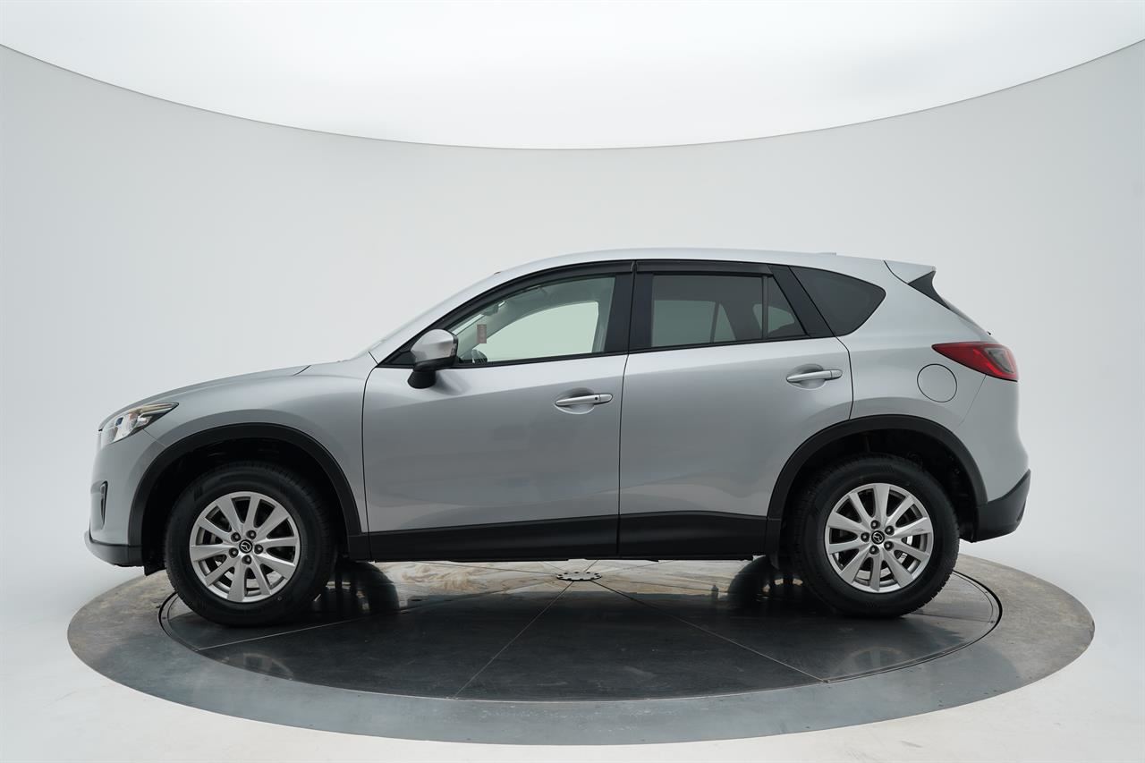 Vehicle image 4