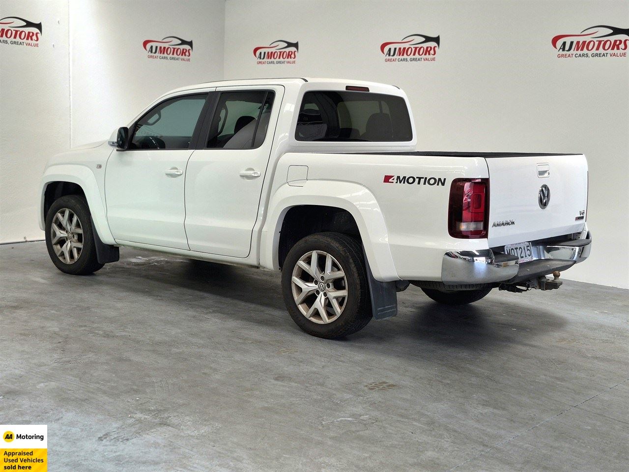 Vehicle image 5
