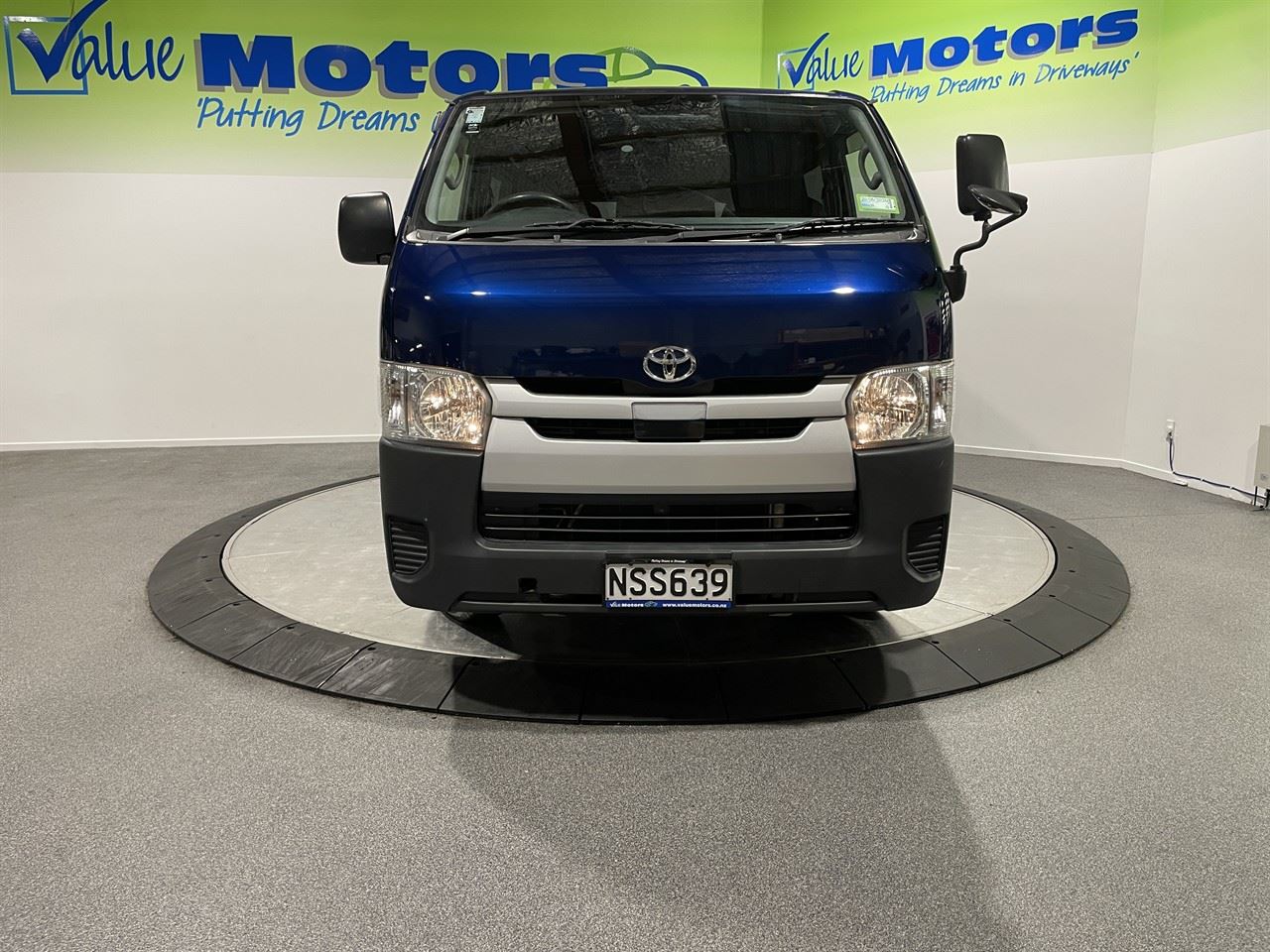 Vehicle image 3