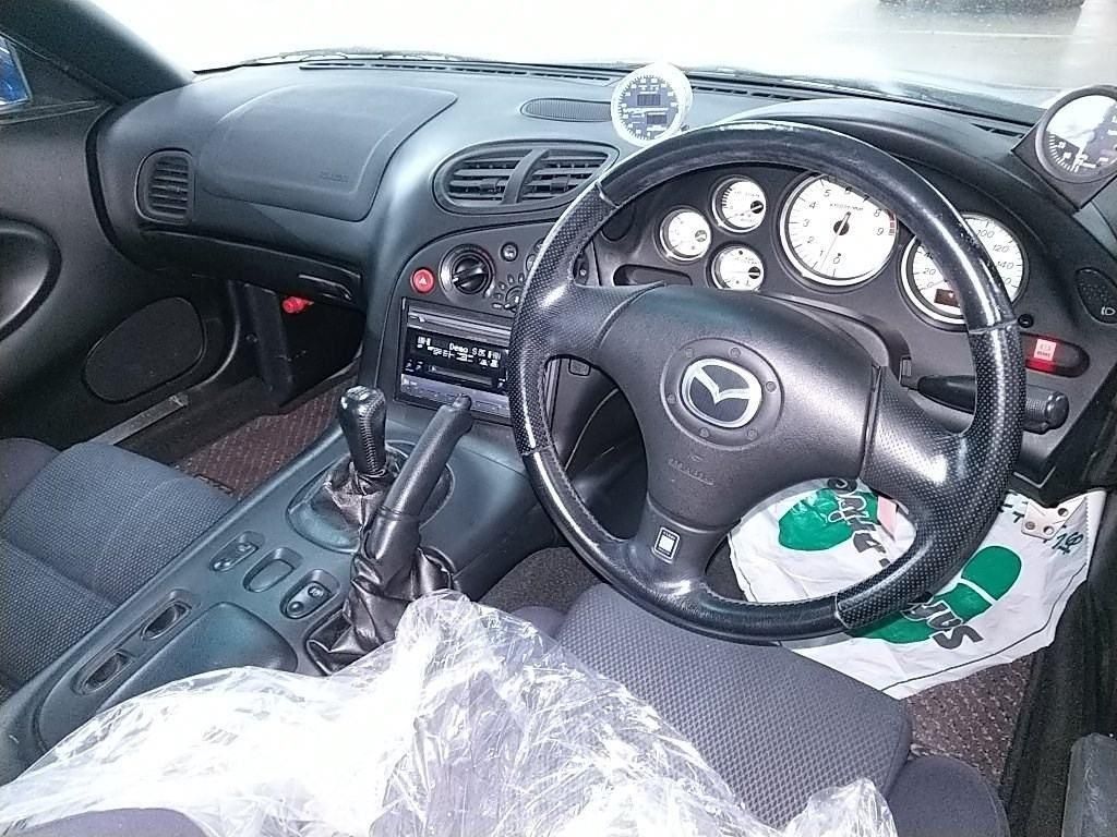 Vehicle image 3