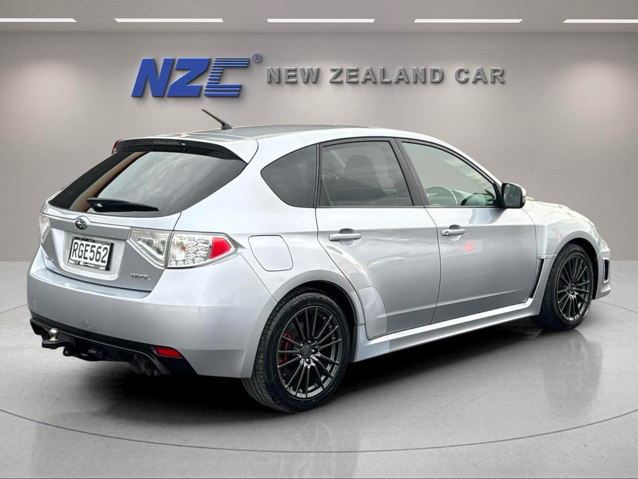 Vehicle image 4
