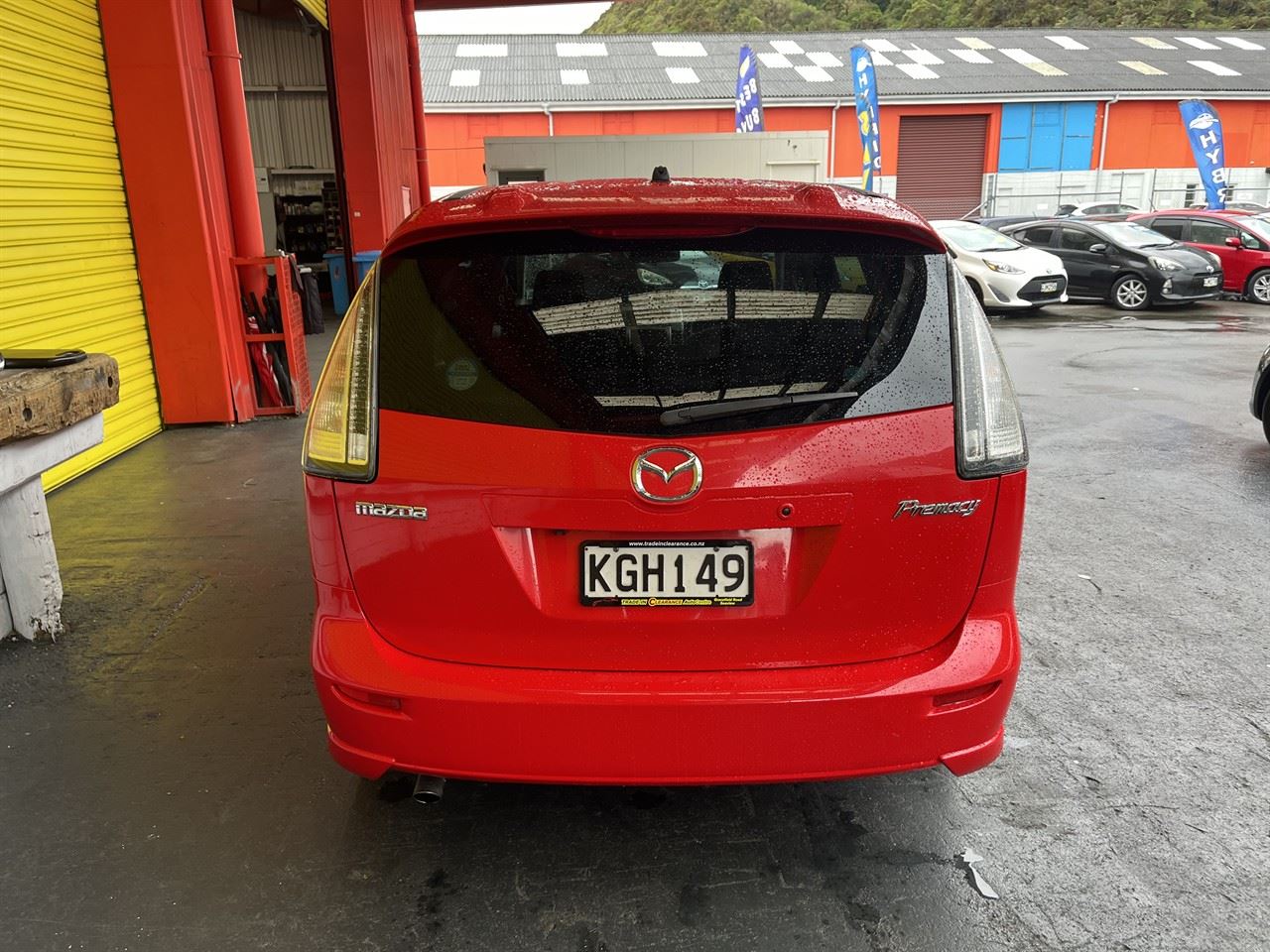 Vehicle image 5