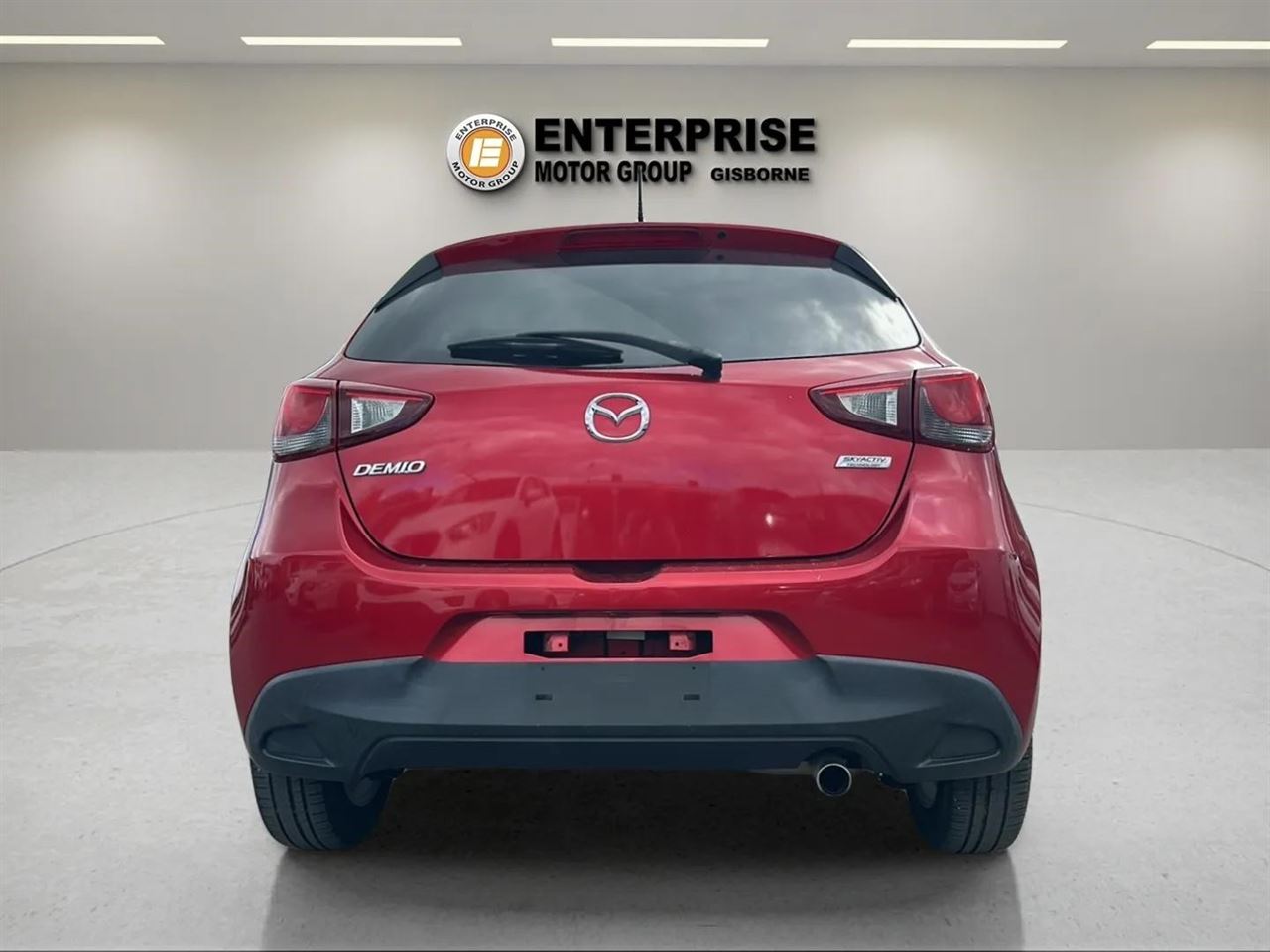 Vehicle image 5