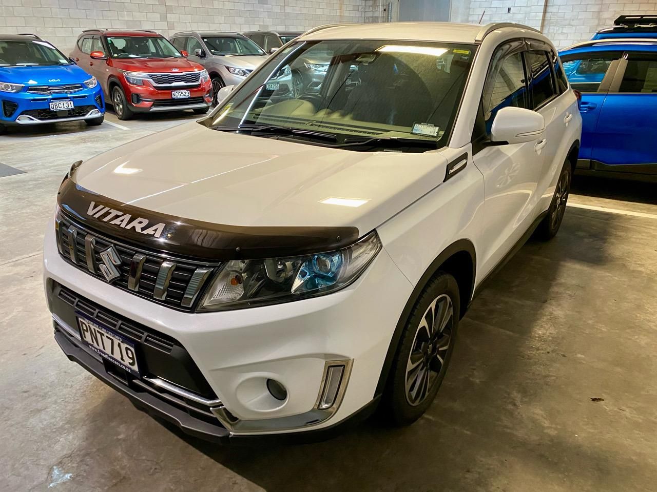 Vehicle image 4