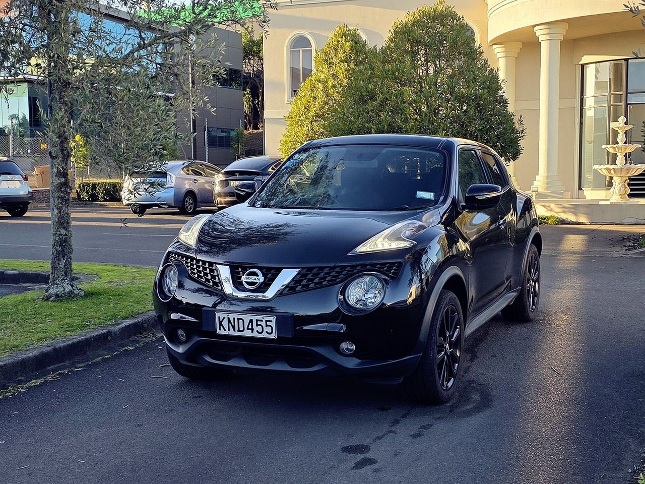 Vehicle image 3