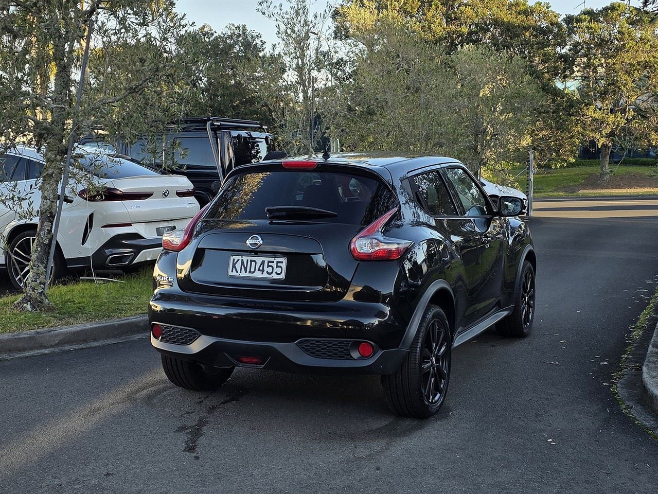 Vehicle image 4