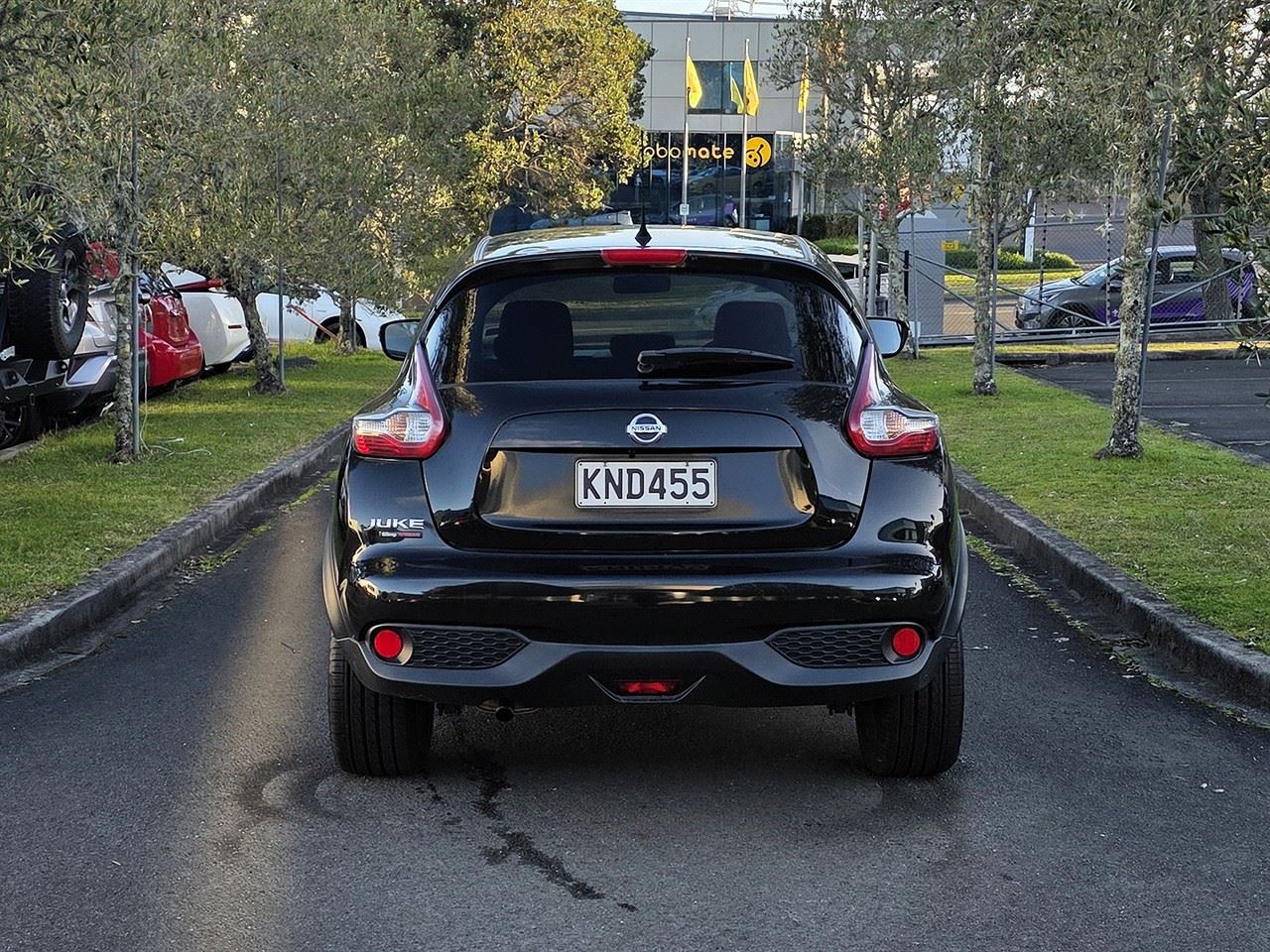 Vehicle image 5