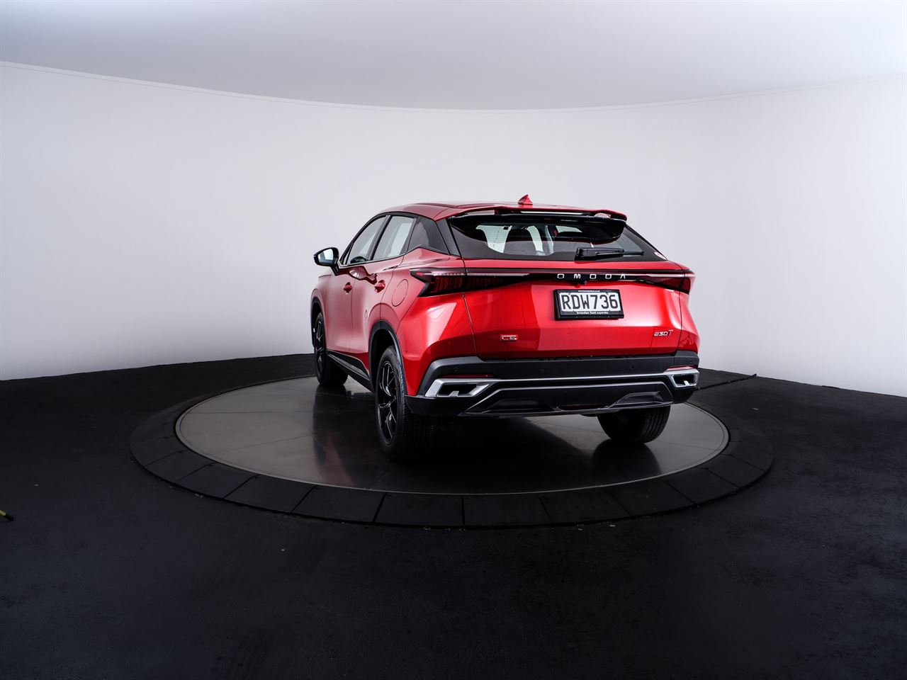 Vehicle image 5