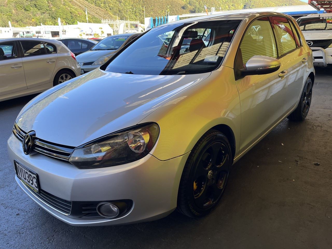 Vehicle image 3