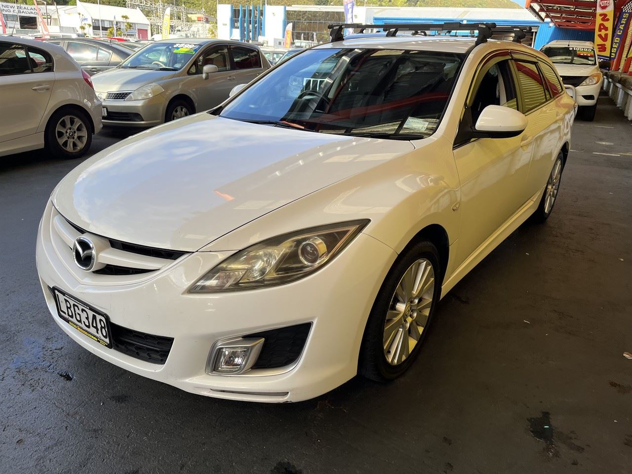 Vehicle image 3