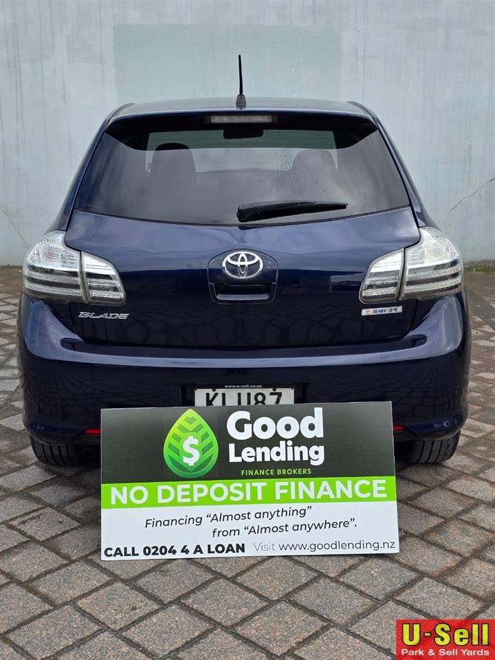 Vehicle image 4