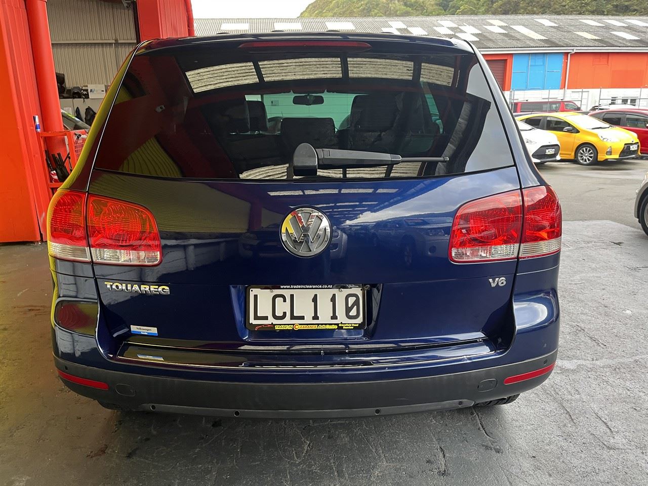 Vehicle image 5