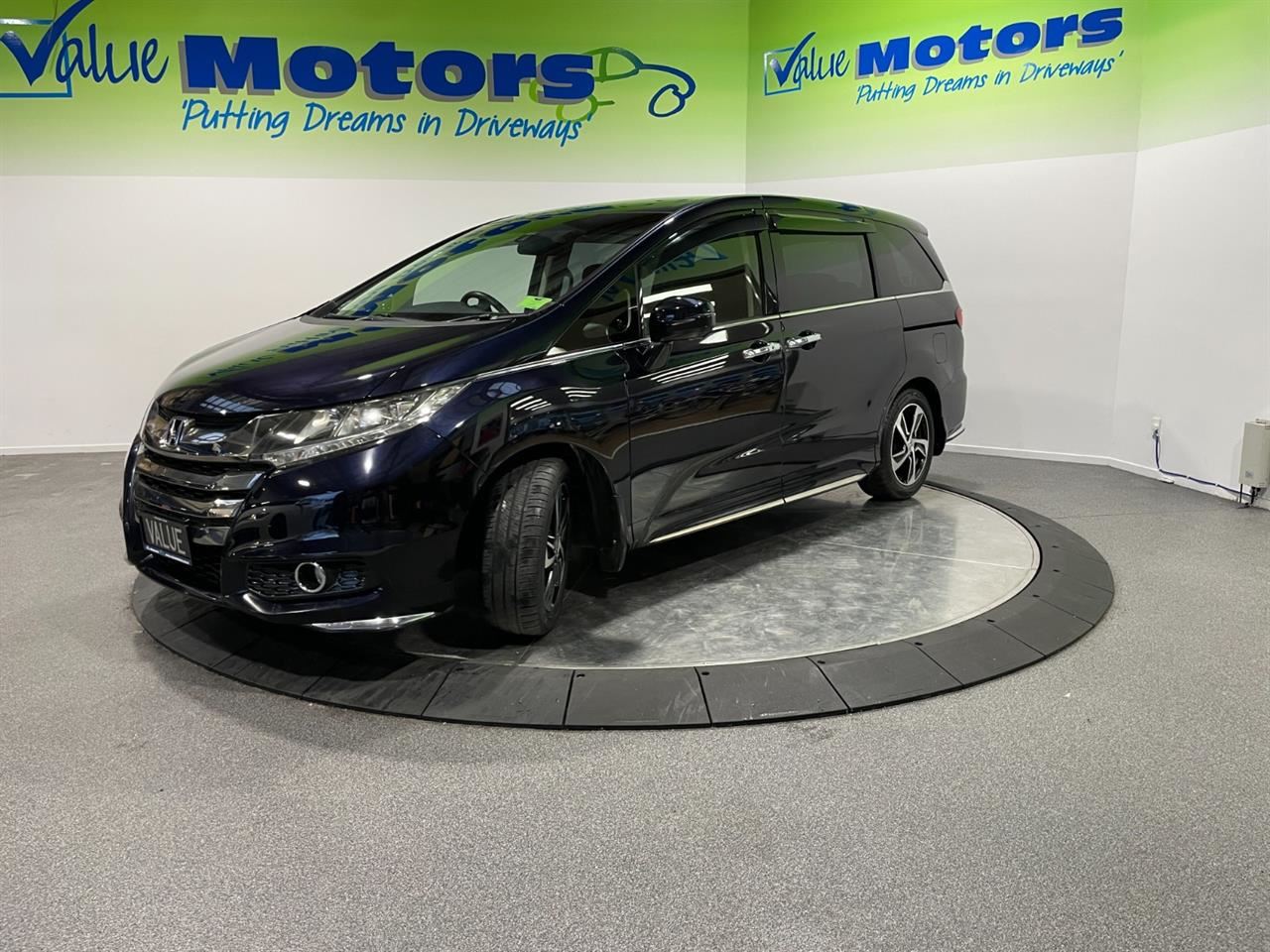 Vehicle image 3