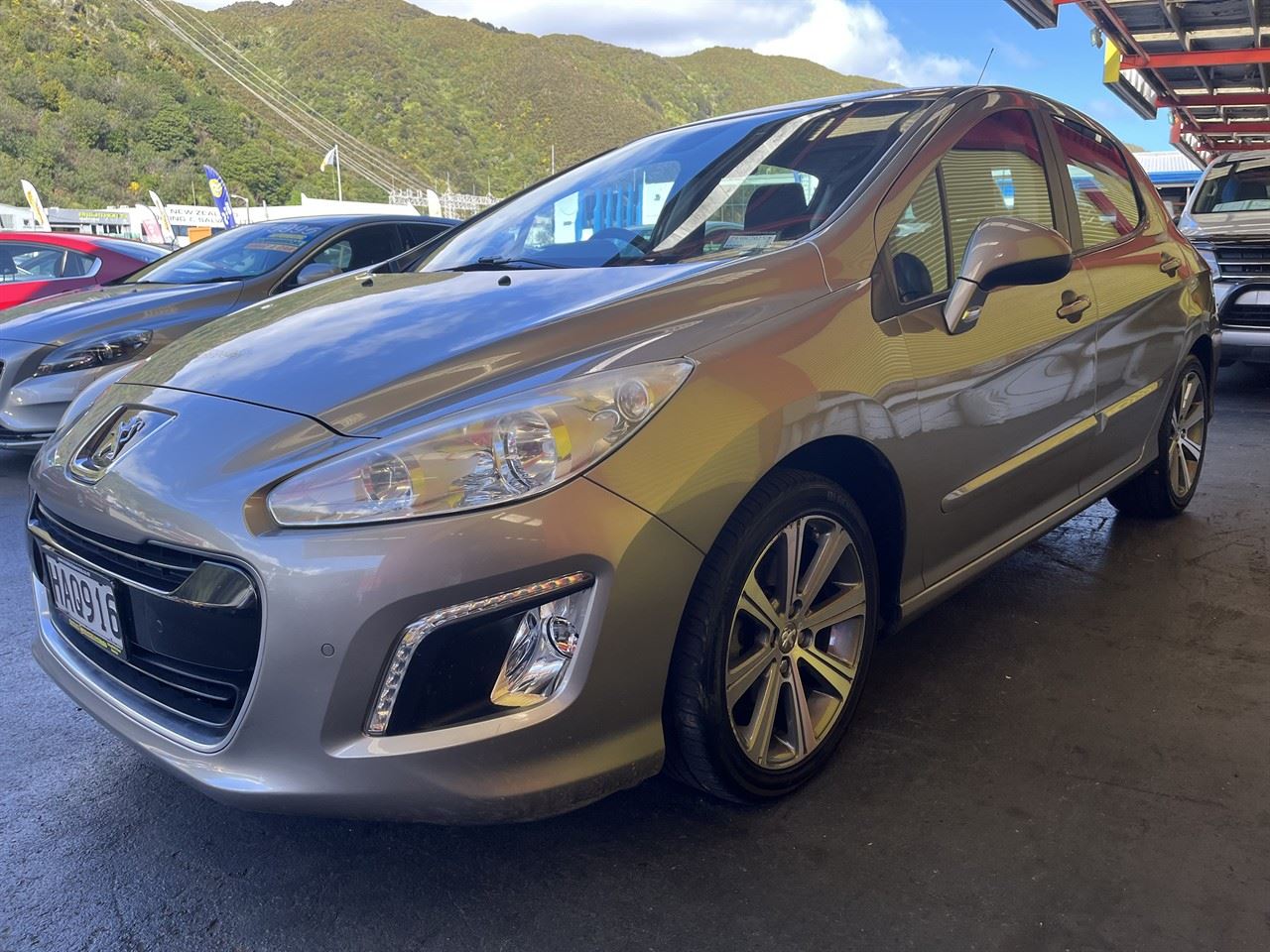 Vehicle image 3