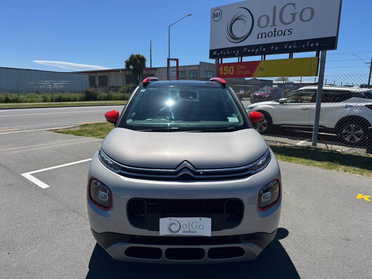 Vehicle image 3