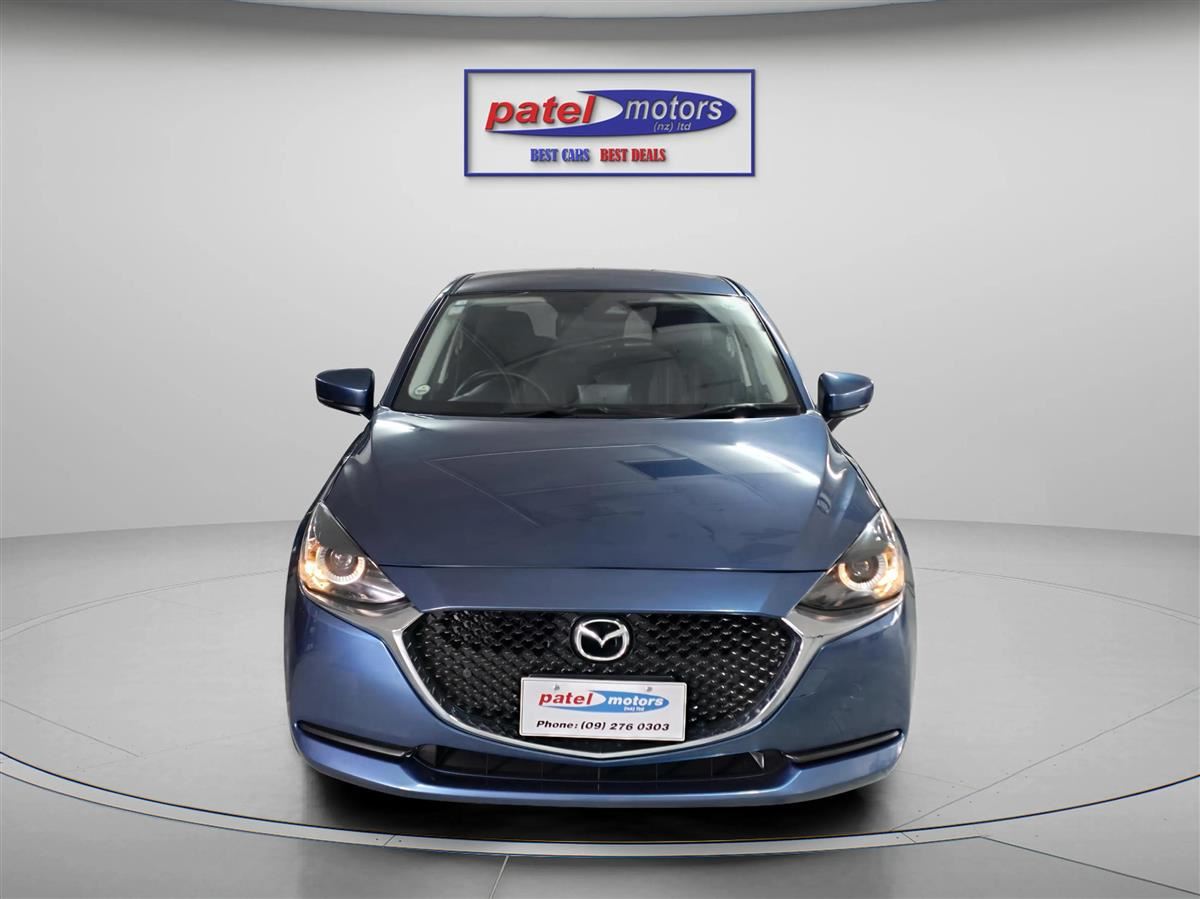 Vehicle image 3