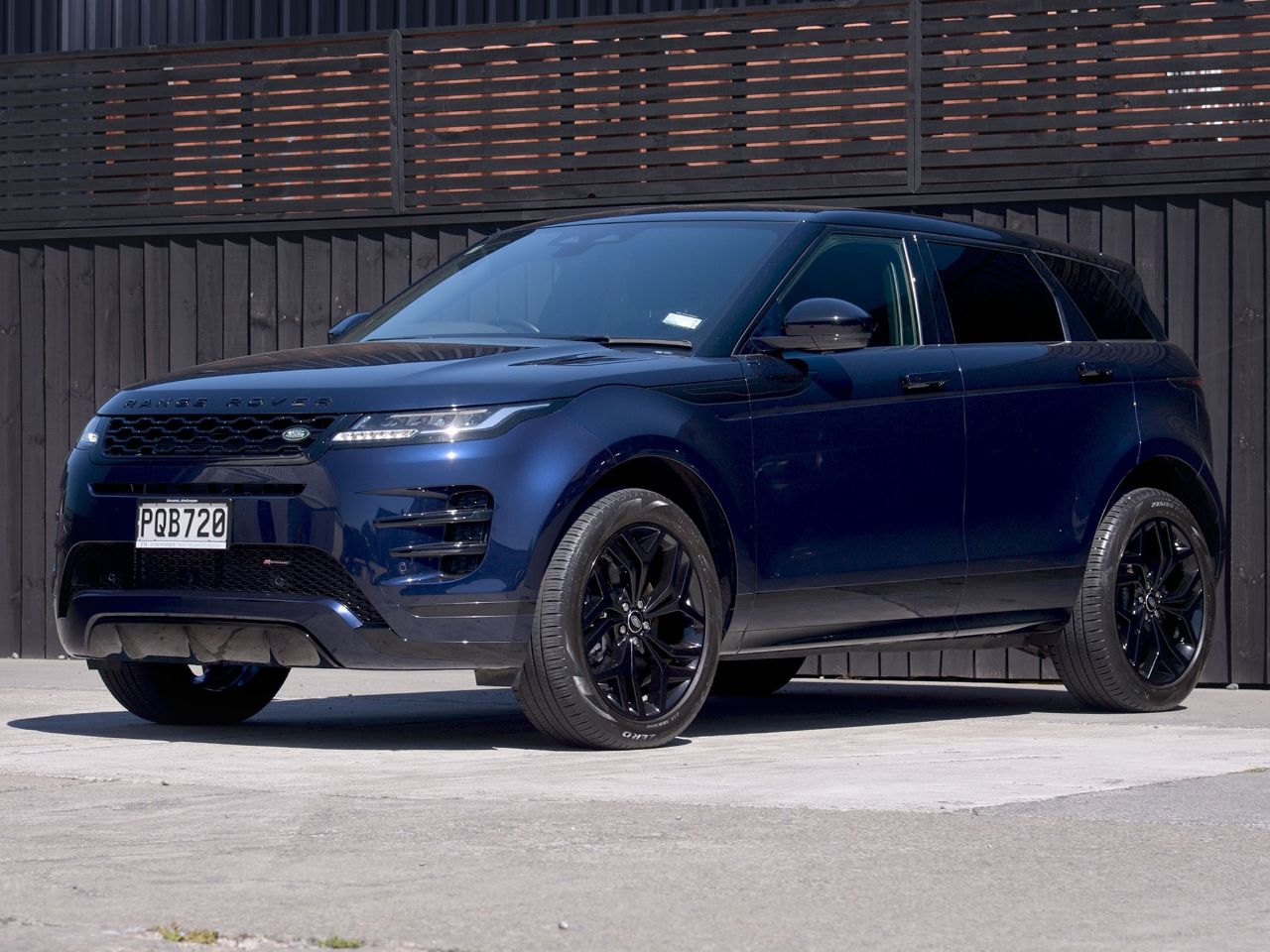 Vehicle image 5
