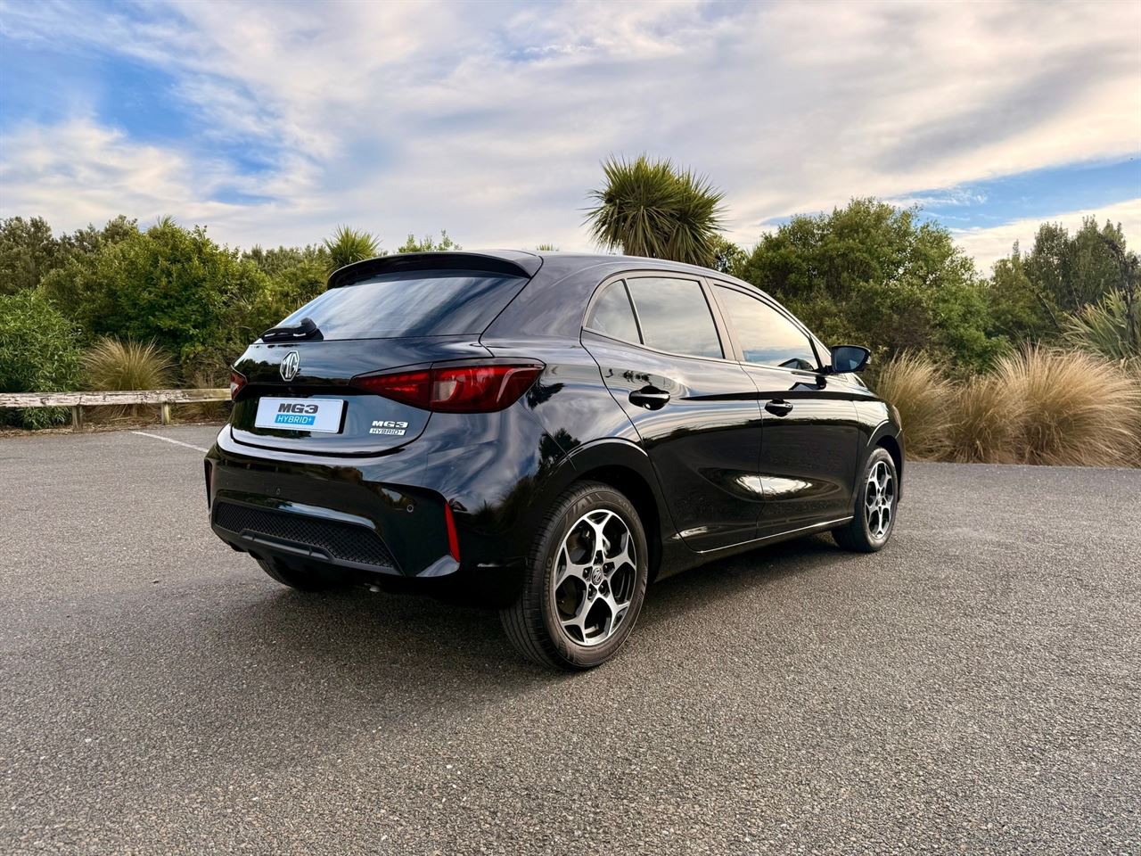 Vehicle image 3