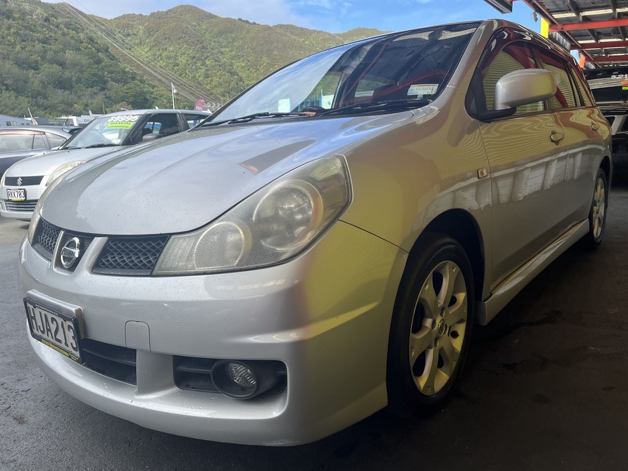 Vehicle image 3