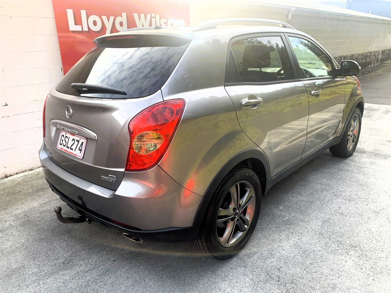 Vehicle image 4
