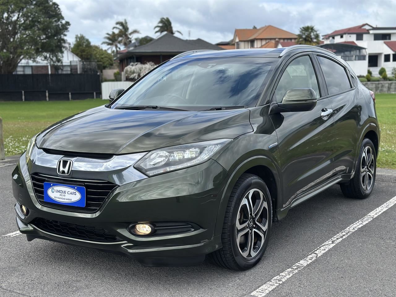 Vehicle image 5