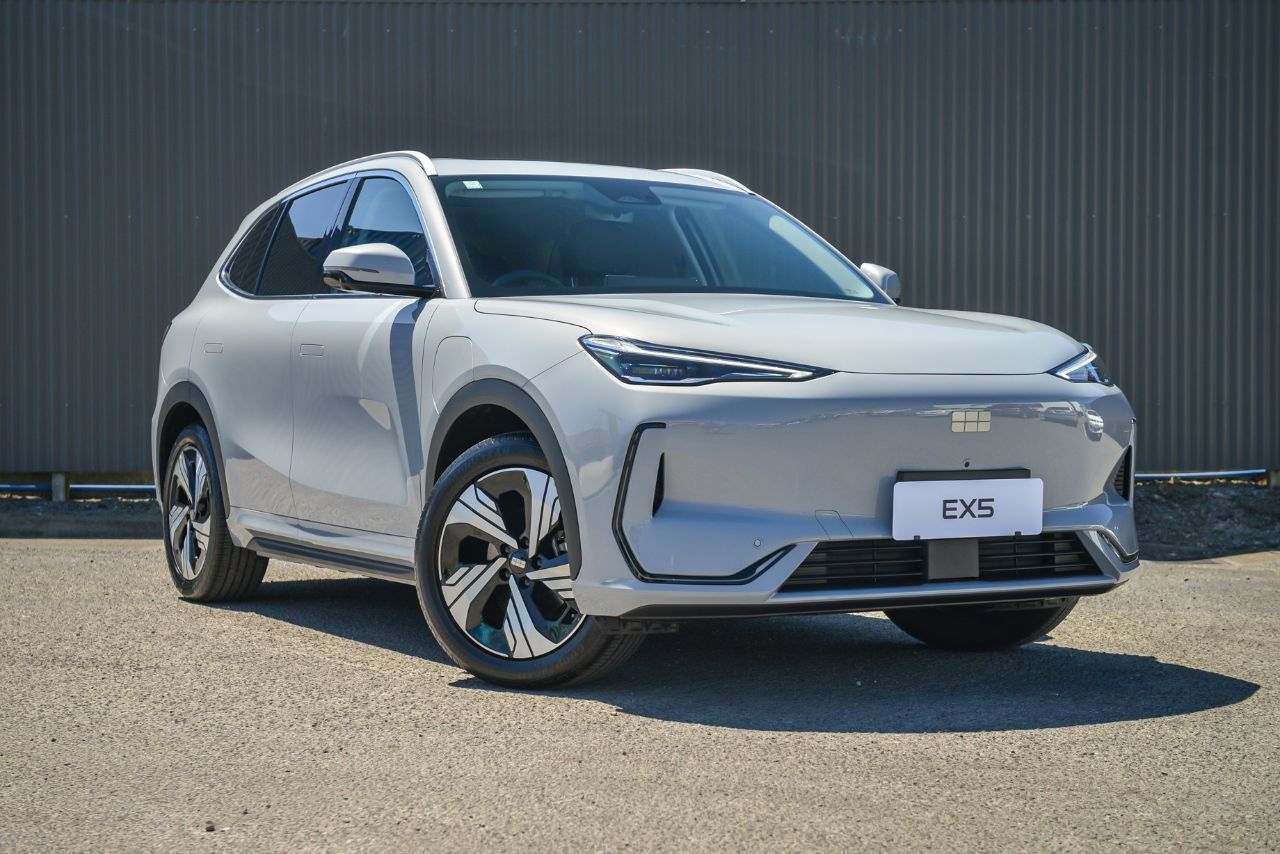 Vehicle image 1