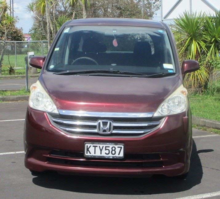 Vehicle image 4
