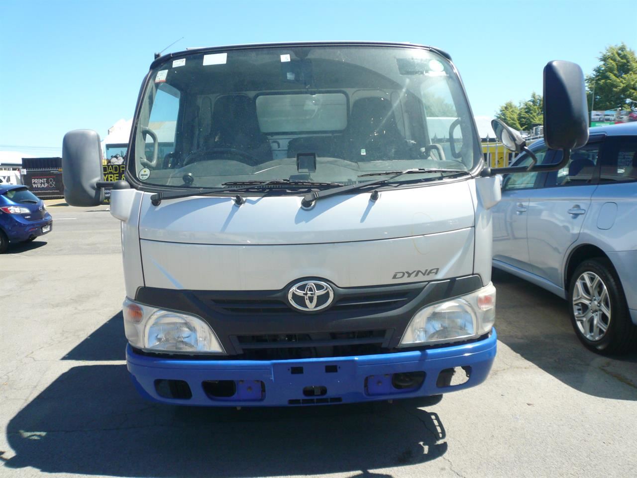 Vehicle image 2