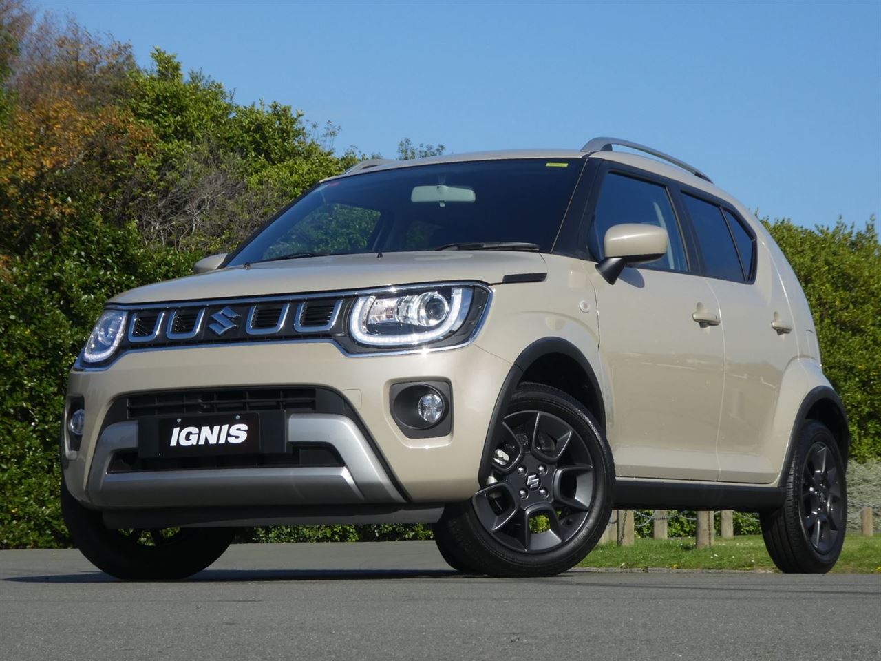 Vehicle image 3