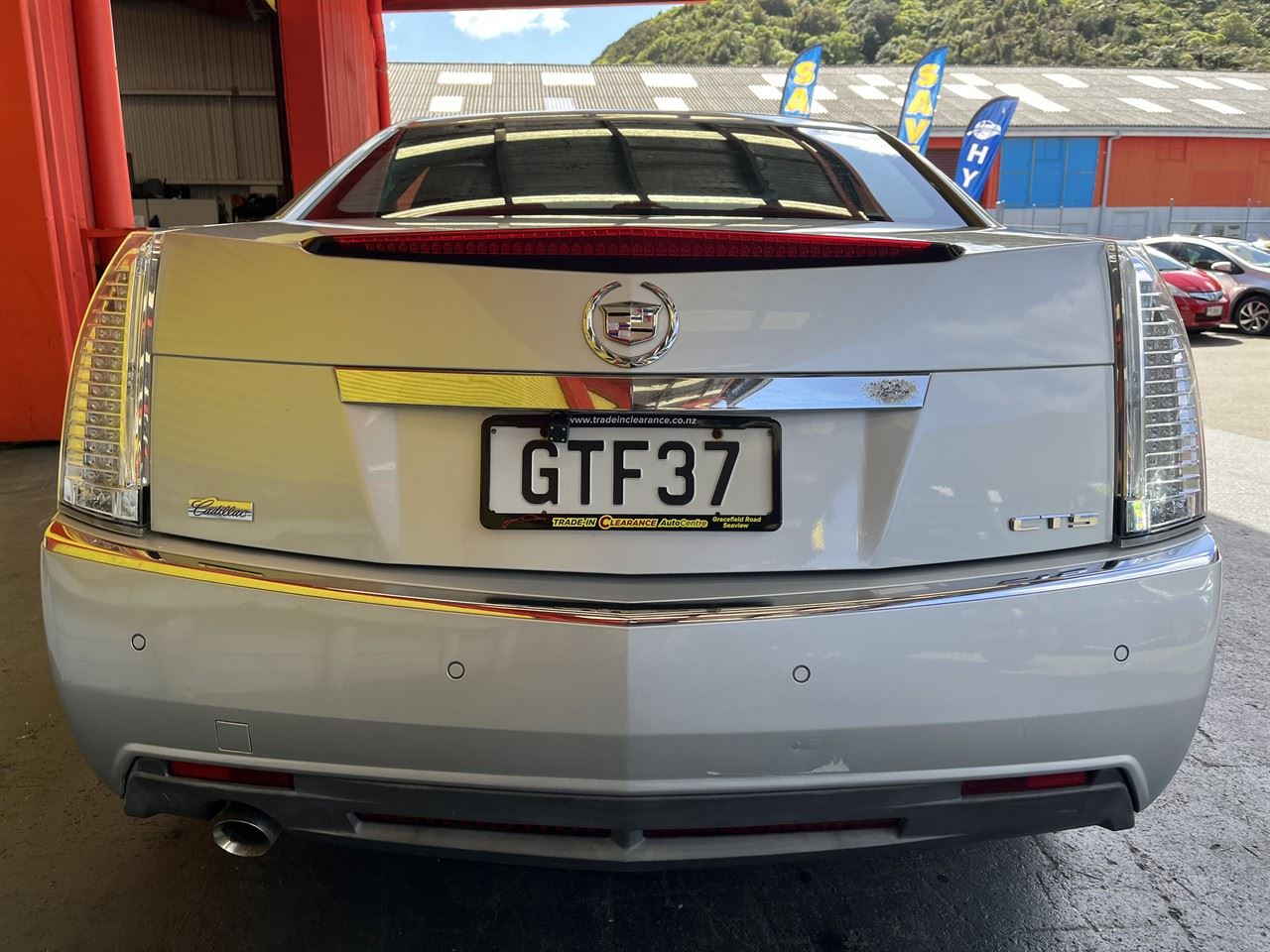 Vehicle image 5