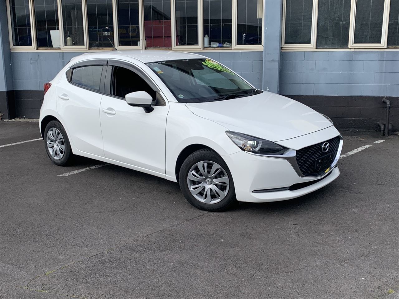 Vehicle image 5