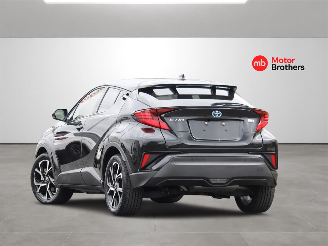 Vehicle image 4