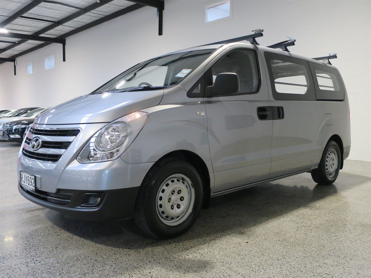 Vehicle image 5