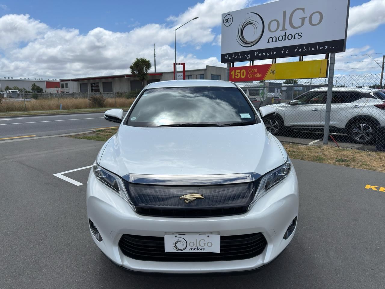 Vehicle image 3