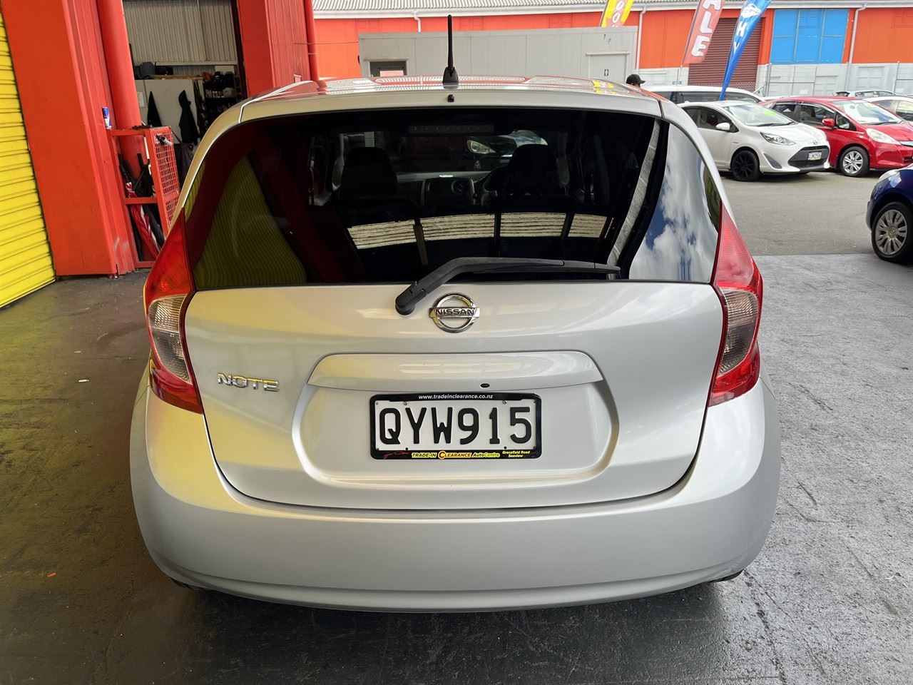 Vehicle image 5