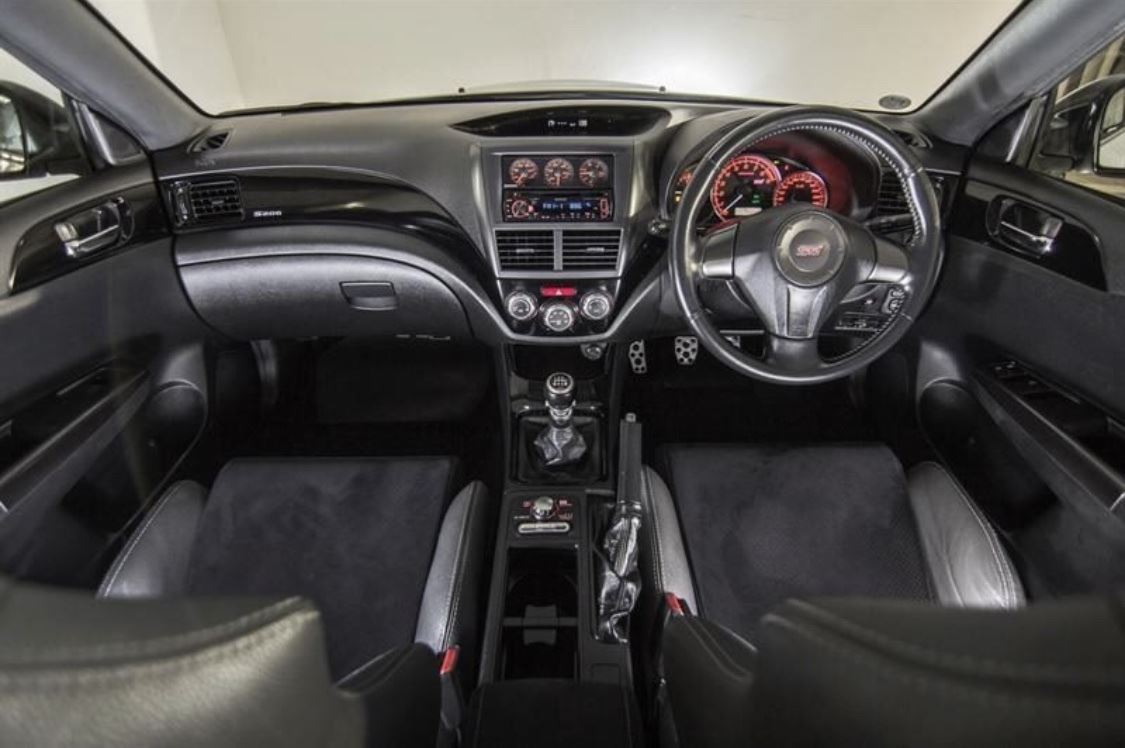 Vehicle image 3