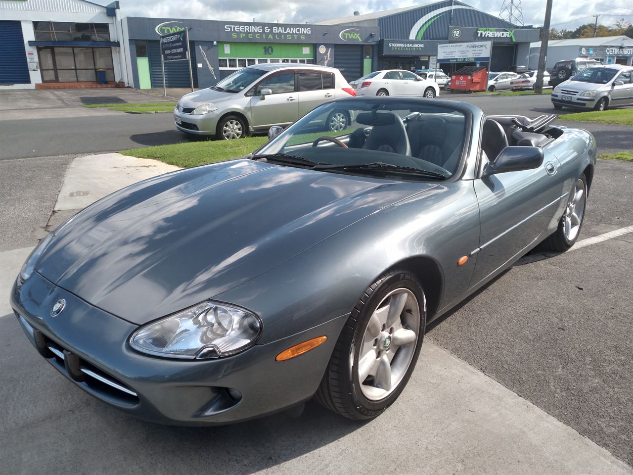 Vehicle image 1