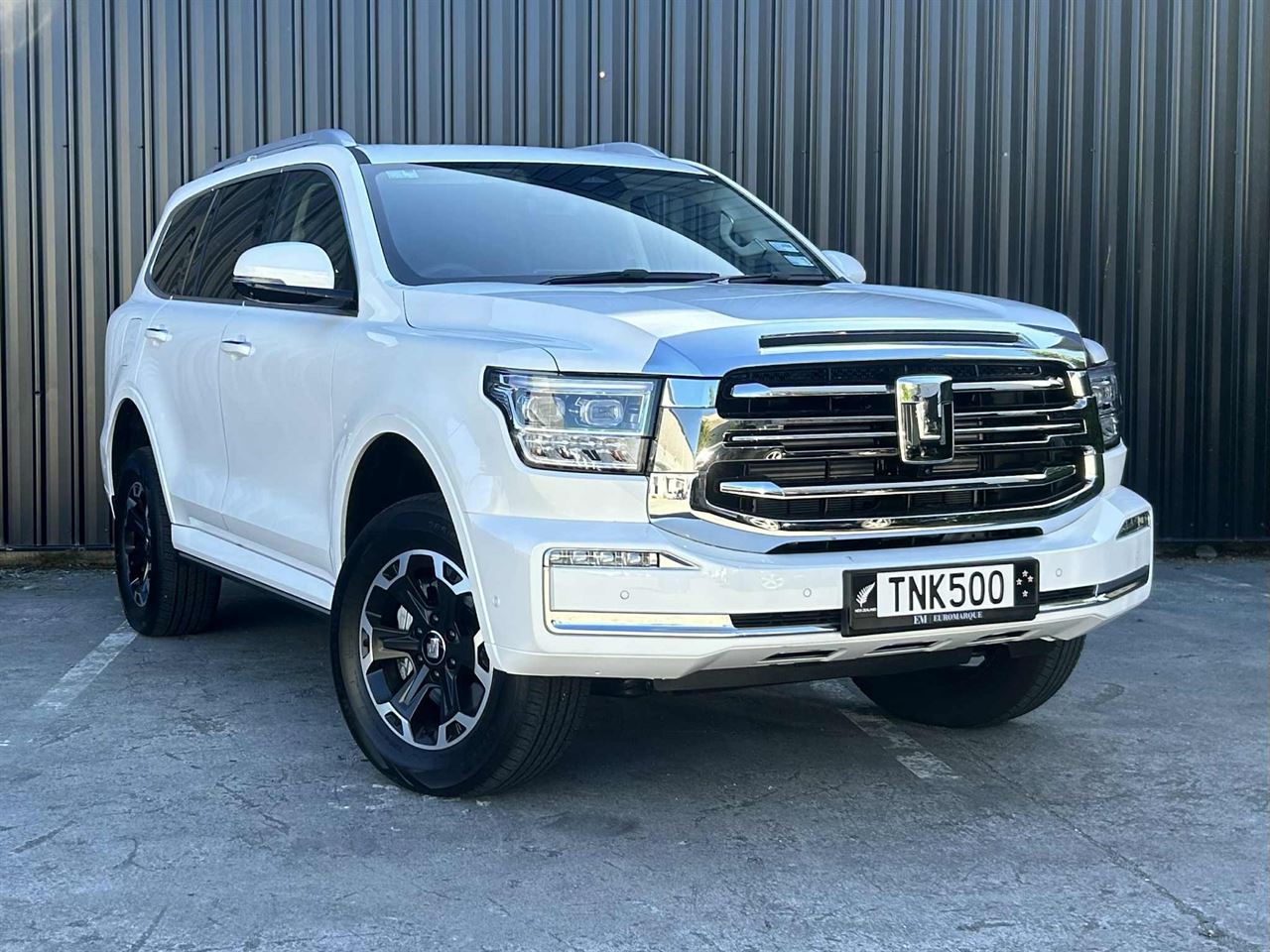 Vehicle image 1