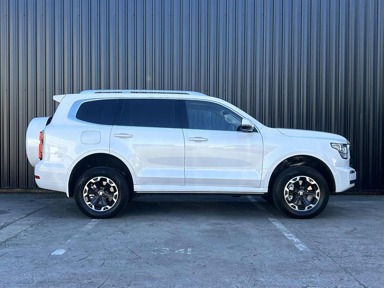Vehicle image 2