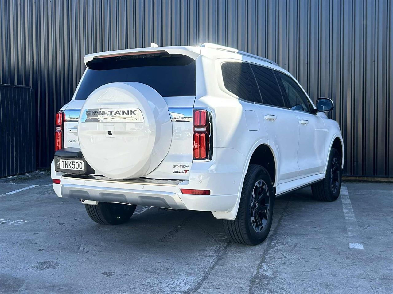 Vehicle image 3