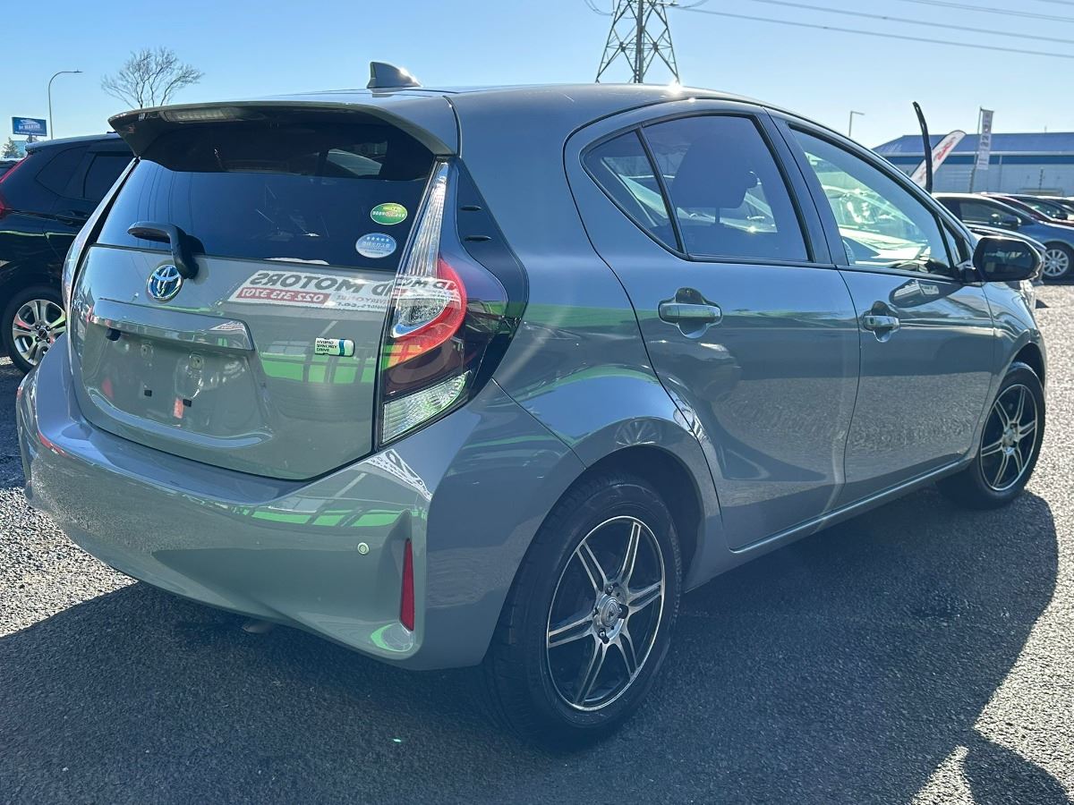 Vehicle image 2
