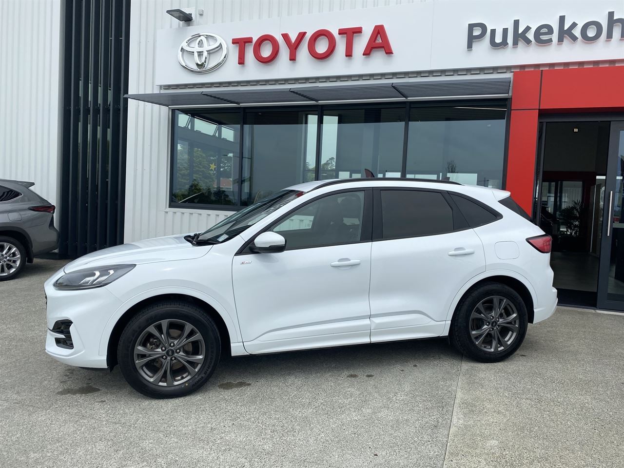 Vehicle image 2